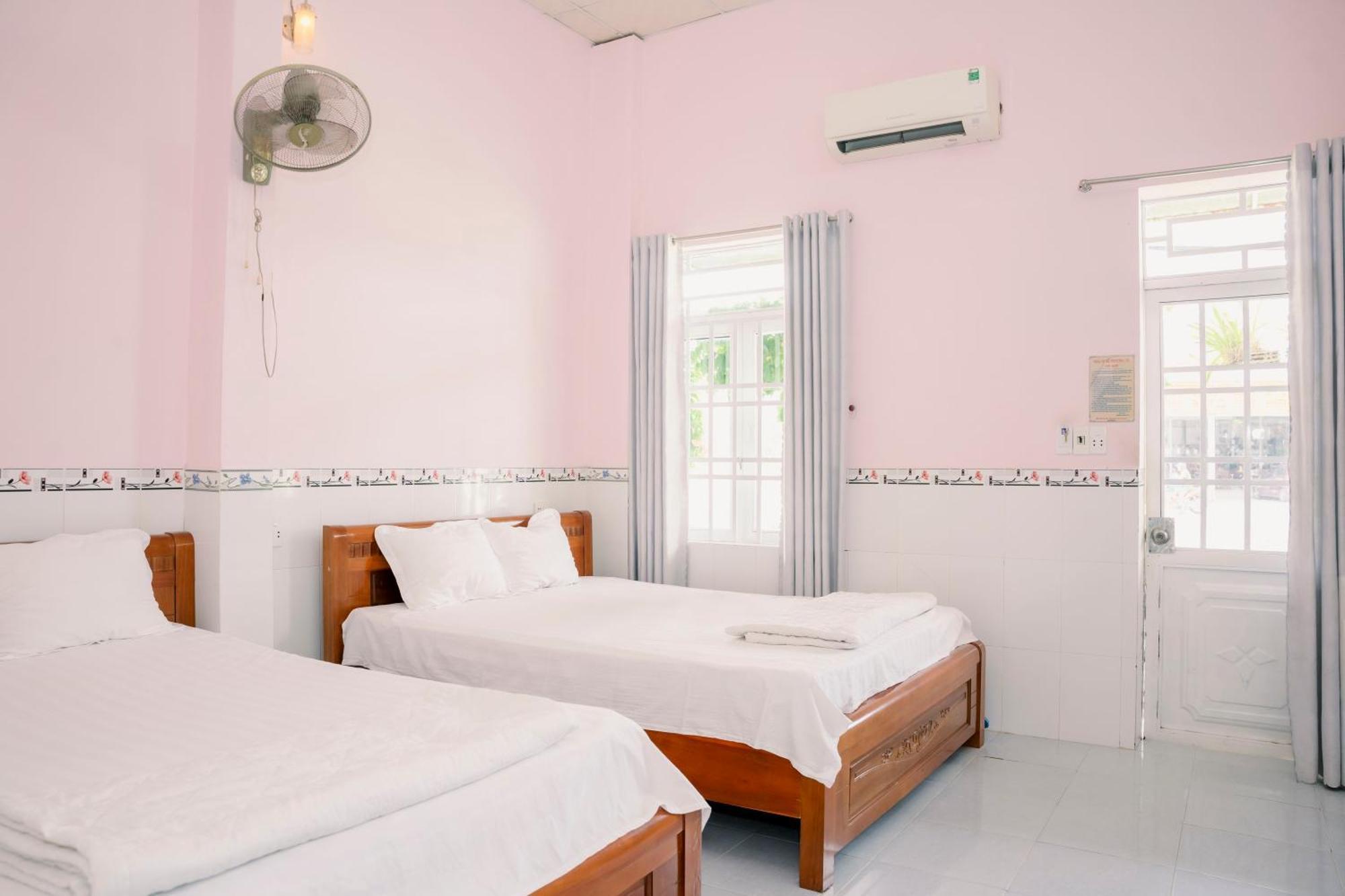 Phuong Tu Hostel Xuyen Moc Bagian luar foto